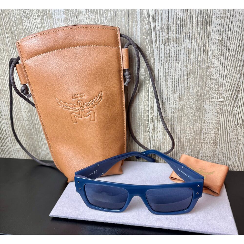 NEW MCM Luxury Sunglasses w/ Side-body Case - MW0014 - Picture 3 of 7